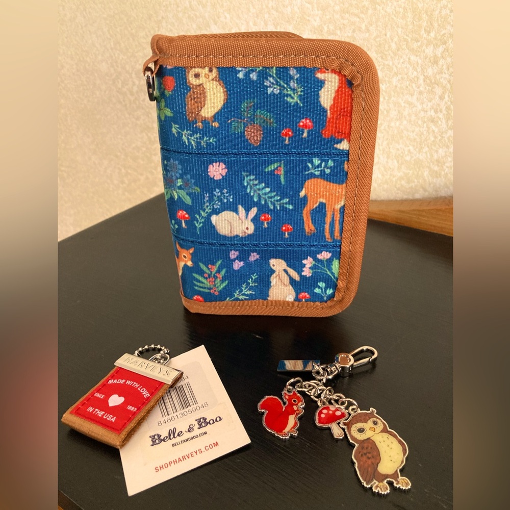 VEUC Harveys Seatbelt Woodland Creatures Fun Size Wallet.